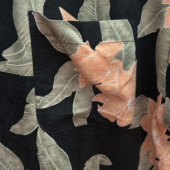 Tommy Bahama - Picture 2 of 9